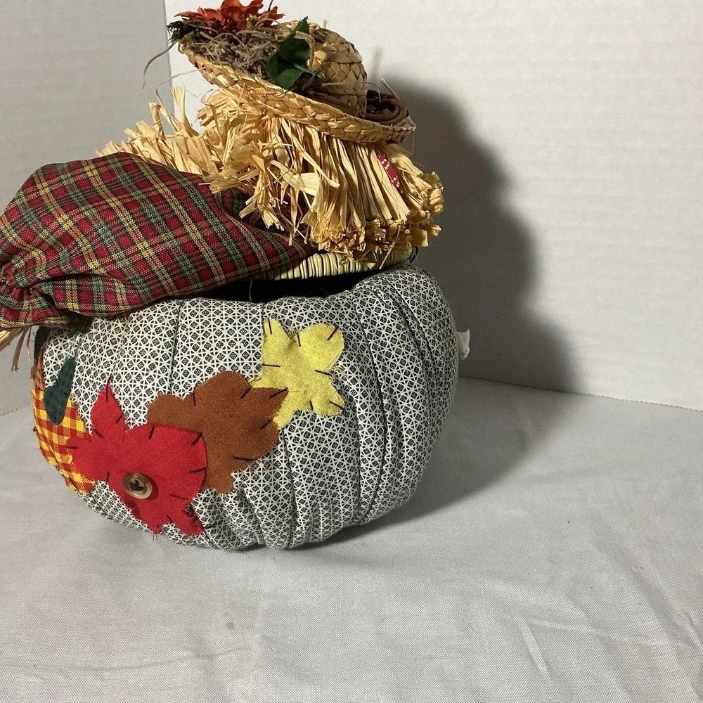 Vintage 1990,s Y2K Plush Patchwork Pumpkin Basket Wicker Lid Scarcrow Elements